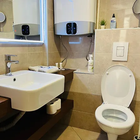 شقة Apartma Nani إيزولا